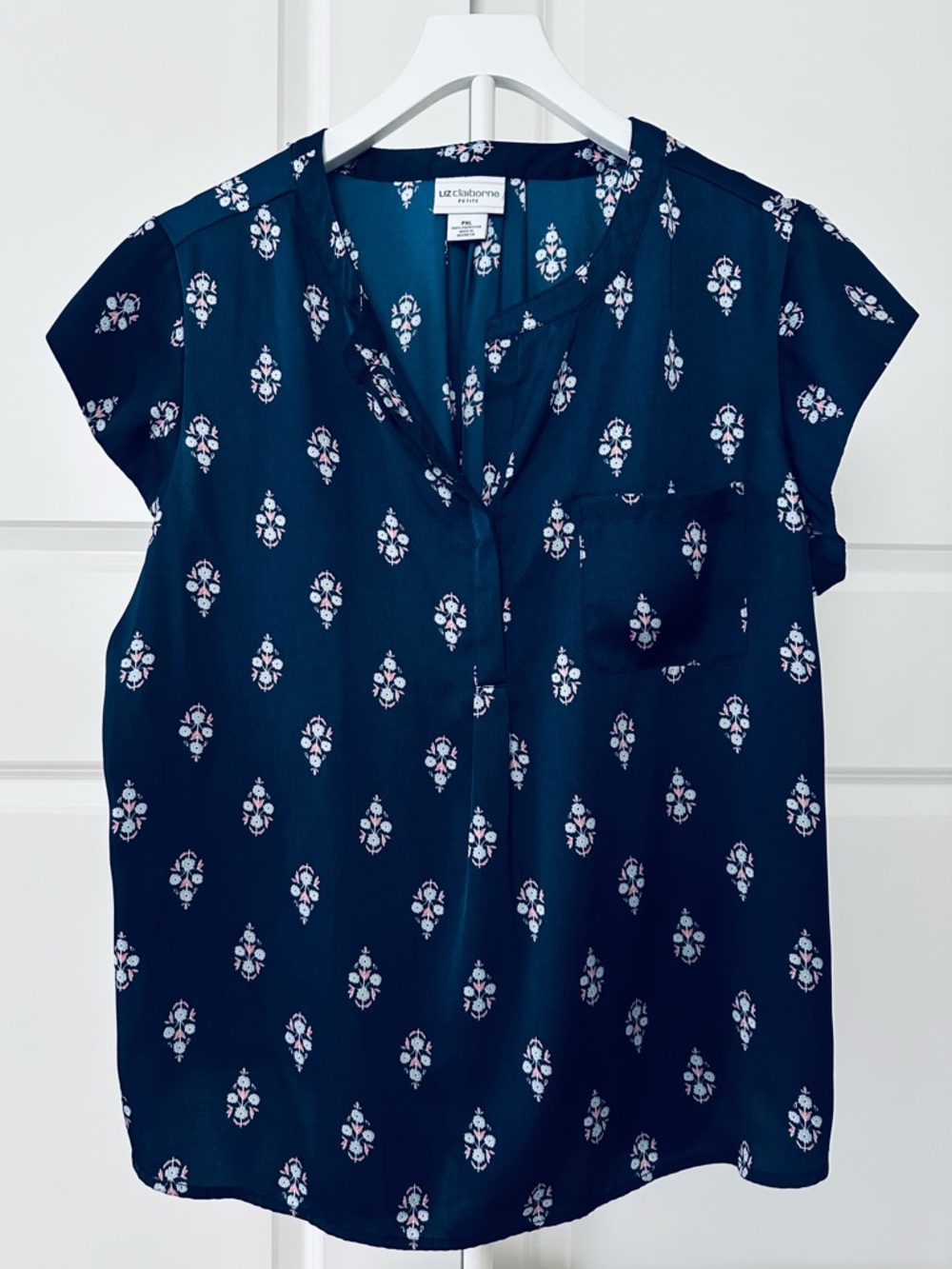 Liz Claiborne Short Sleeve V-Neck Blouse Size PXL